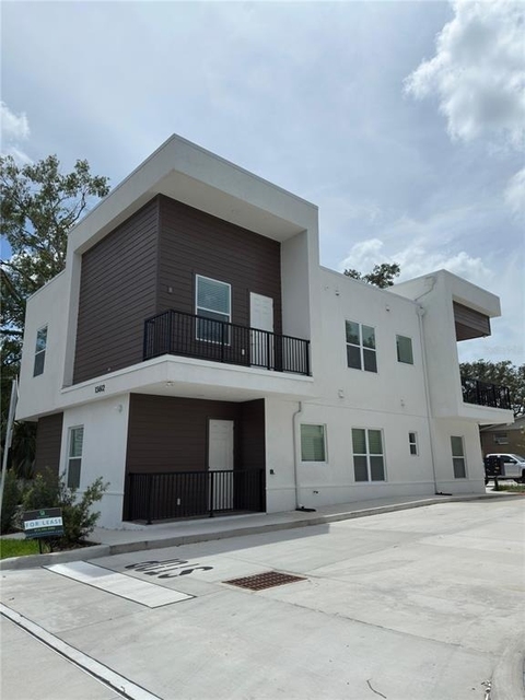 13614 N 22nd Street - Photo 1