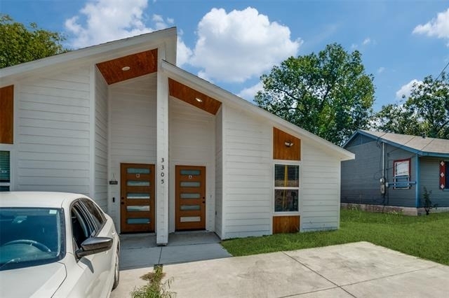 3305 Mineola Street - Photo 1