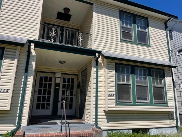 308 S 3rd Avenue S - Photo 1