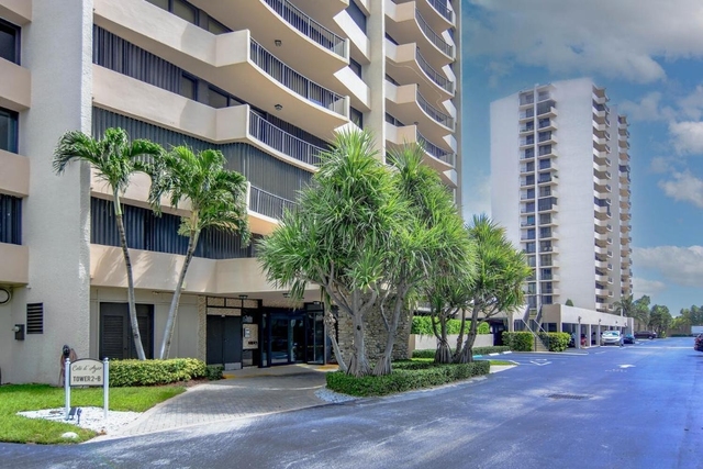 4200 N Ocean Drive - Photo 1