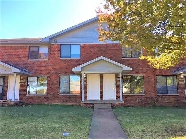 1102 Nw 27th Street - Photo 1