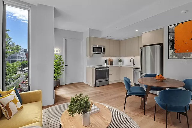 130 Hope Street - Photo 1