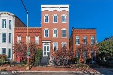 648 C Street Ne - Photo 1