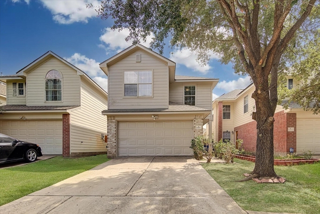 13983 Maximos Drive - Photo 1