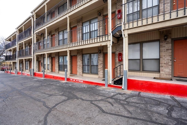 3000 Guadalupe St - Photo 1