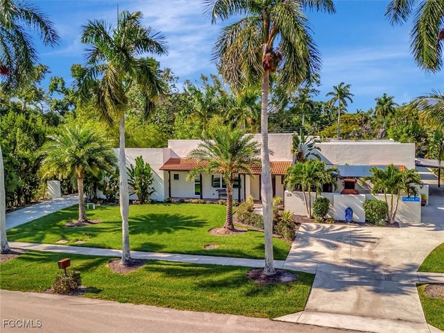 1291 Caloosa Drive - Photo 1