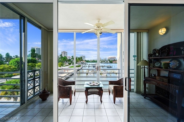 4560 Gulf Shore Boulevard N - Photo 1