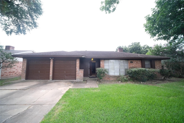 12327 Shannon Hill - Photo 1