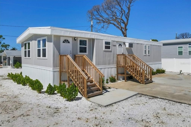 3280 Holly Avenue - Photo 1
