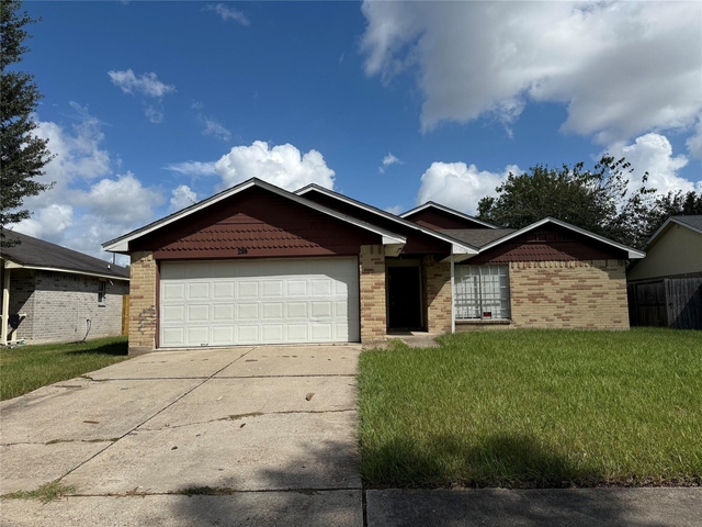 2114 W Greens Road - Photo 1