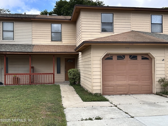 1114 Romaine Circle W - Photo 1
