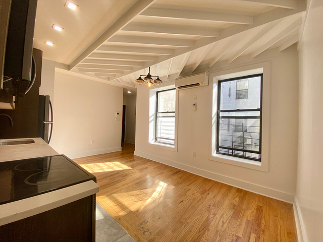 928 Dekalb Avenue - Photo 1
