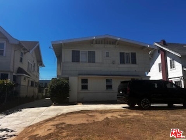 1529 5th Avenue - Photo 1
