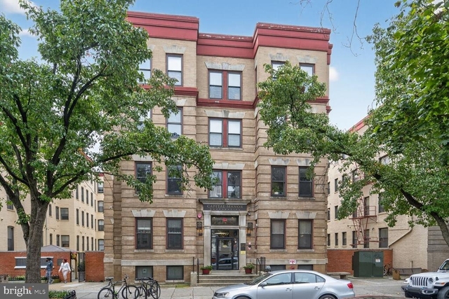 1440 W Street Nw - Photo 1