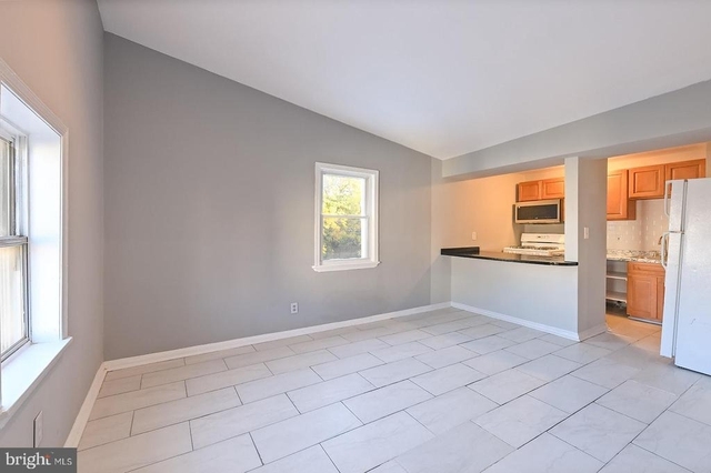 1436 W Baltimore Street - Photo 1