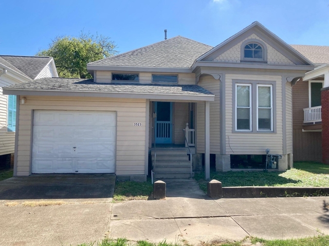 3523 Ave L - Photo 1