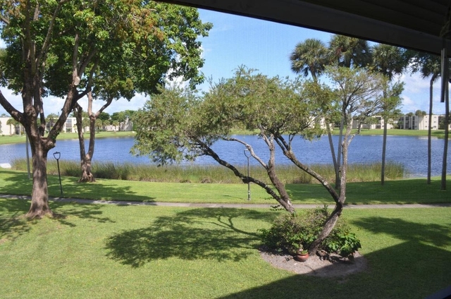 5220 Las Verdes Circle - Photo 1