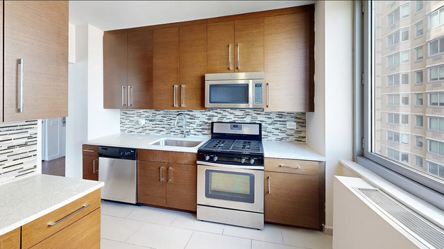 401 East 34th Street, Unit S8k - Photo 1