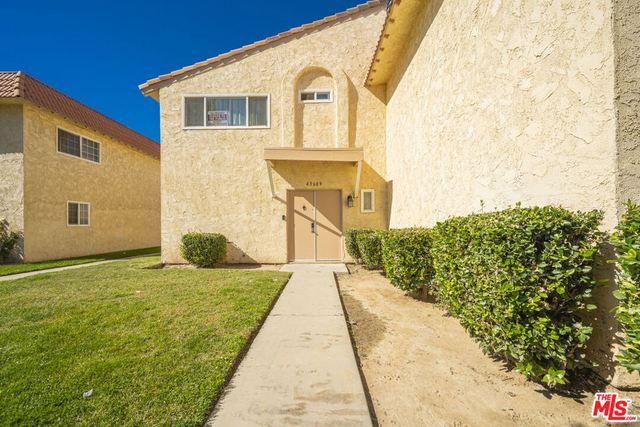 43609 Stanridge Avenue - Photo 1