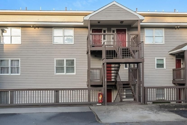 2505 W Broad Street - Photo 1