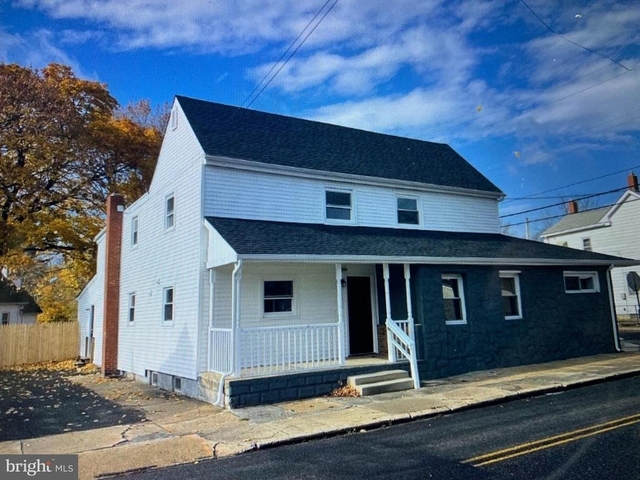 401 Blue Bell Road - Photo 1