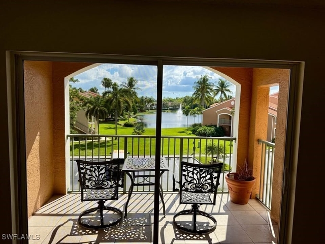 1240 Wildwood Lakes Boulevard - Photo 1