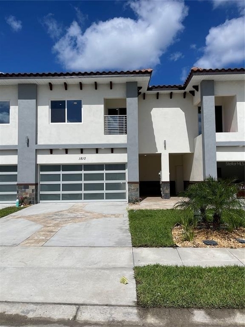 1810 Brentwood Court - Photo 1