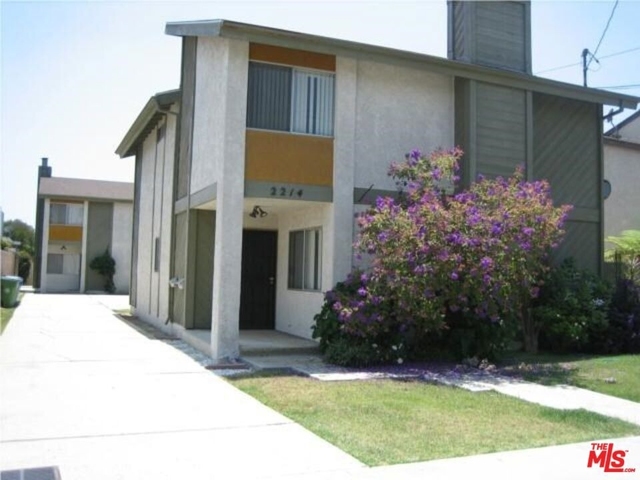 2214 Dufour Avenue - Photo 1