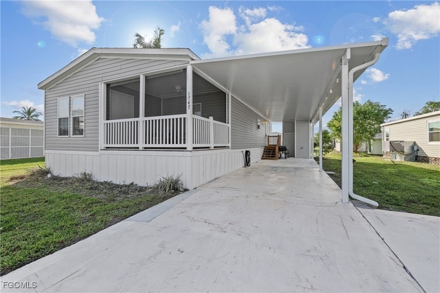 1747 Beverly Drive - Photo 1