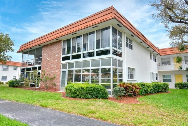 1225 Nw 21st Street - Photo 1