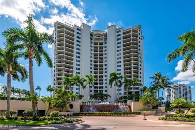 4875 Pelican Colony Boulevard - Photo 1