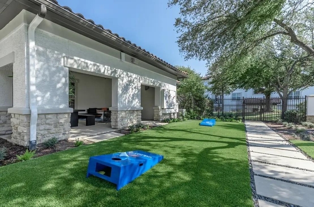 9914 W Military Drive - Photo 1