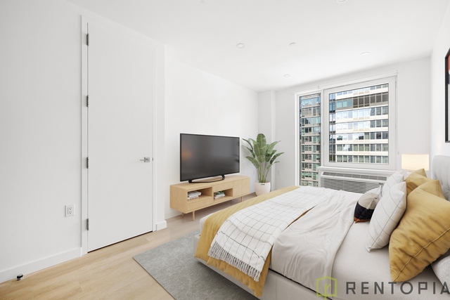 150 Lawrence Street - Photo 1