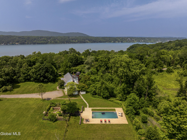 243 Morton Road - Photo 1