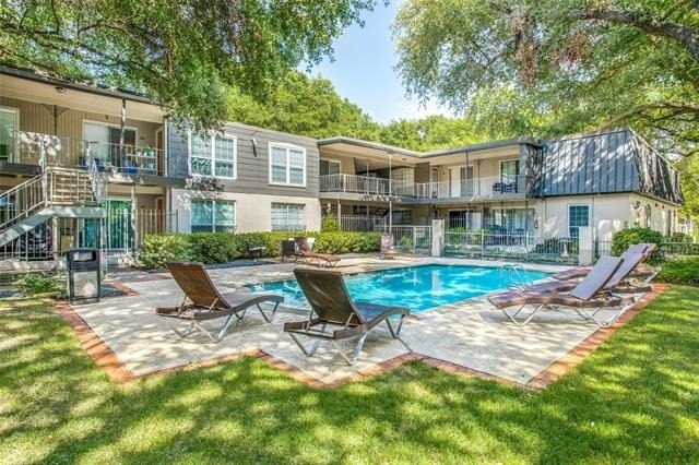 5234 Fleetwood Oaks Avenue - Photo 1