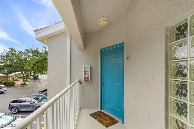 12131 Summergate Circle - Photo 1