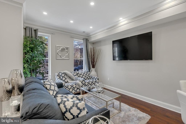 1167 Morse Street Ne - Photo 1