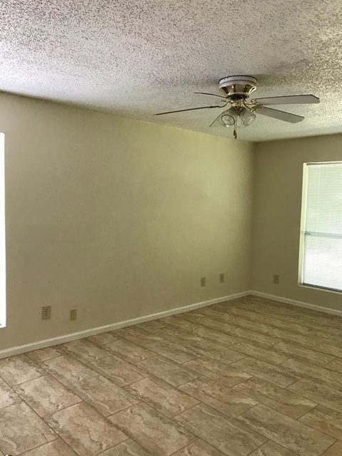 1947 Green Briar Colony Drive - Photo 1