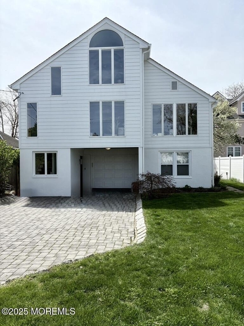 121 Bridge Avenue - Photo 1