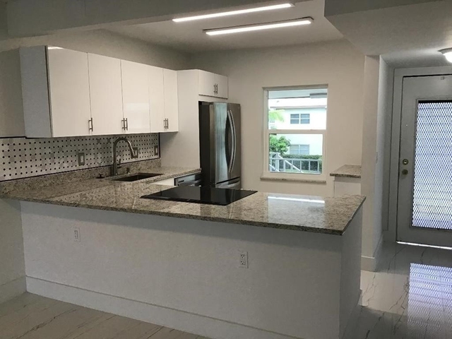7600 Nw 4th Place - Photo 1