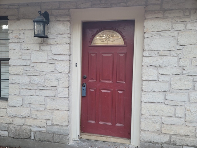 306 E Anderson Ave - Photo 1