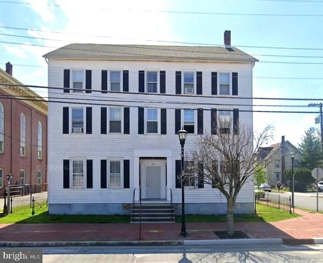 115 W Broadway - Photo 1
