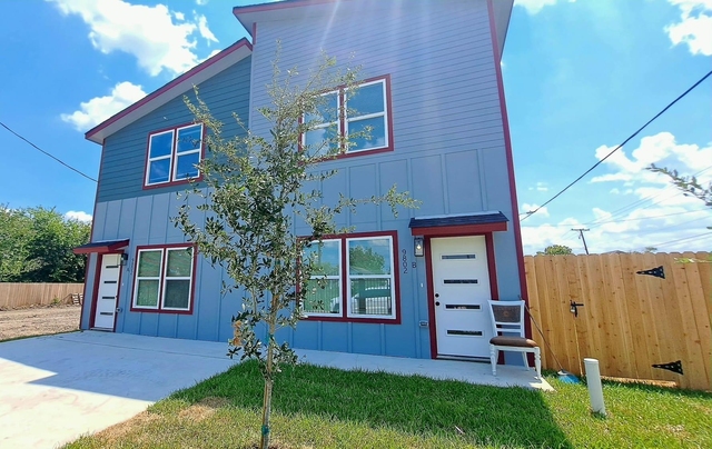 9806 Fillmore Street - Photo 1