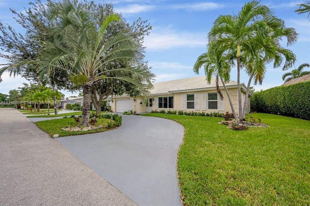 2810 Ne 60th Street - Photo 1