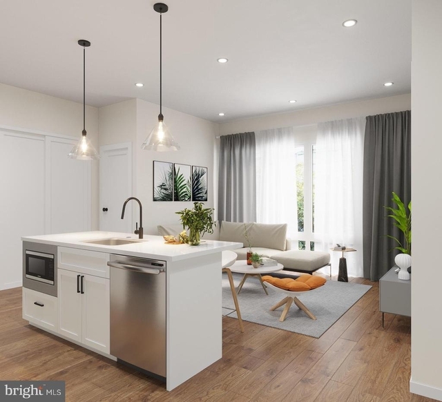 2513 N Howard Street - Photo 1