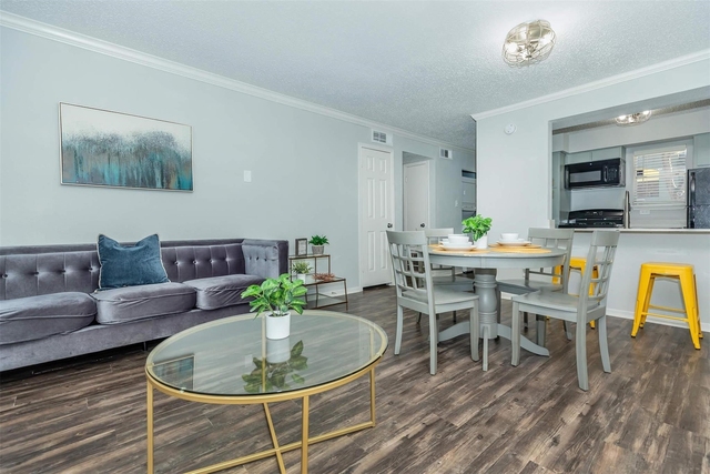 3001 Hillcroft Street - Photo 1