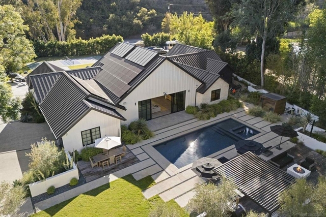 4874 Sun Valley Rd - Photo 1