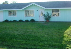 8350 Se Sweetbay Drive - Photo 1