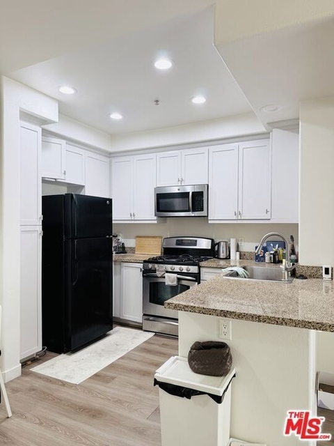 360 W Avenue 26 - Photo 1