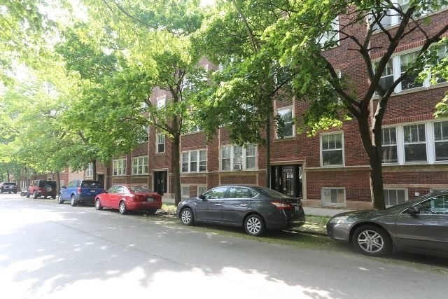 1923 W Winnemac Avenue - Photo 1